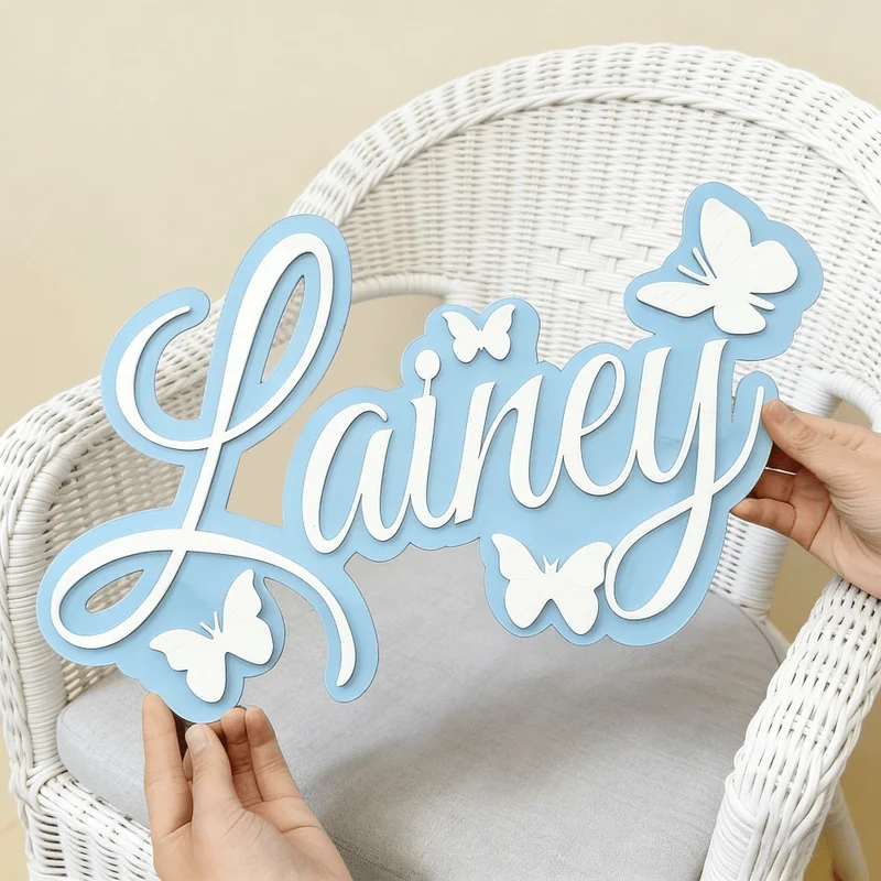Baby Nursery Kids - Gepersonaliseerde baby-naambord, blauw ontwerp met witte