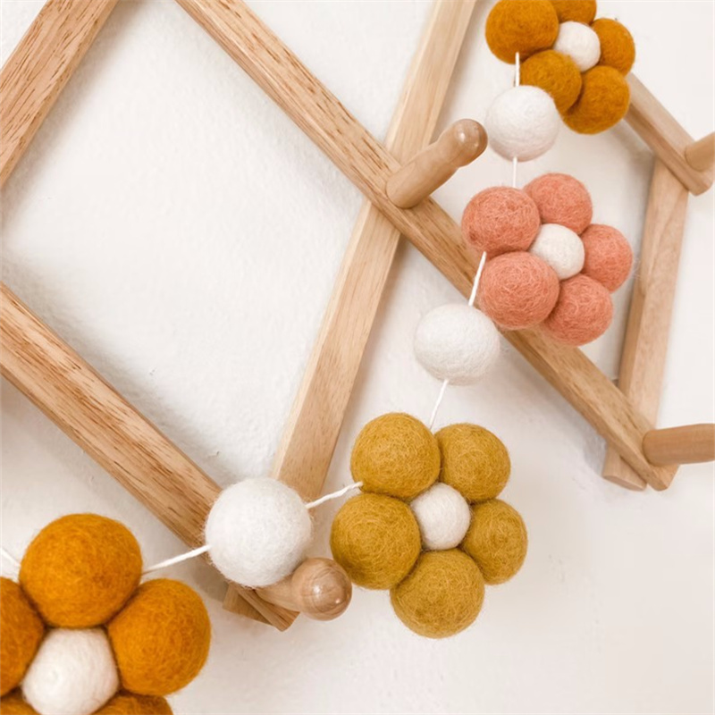 Handgemaakte vilten Daisy Garl - Baby Nursery Garland recensie en prijs